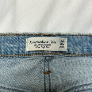 Abercrombie Ankle Straight Ultra High Rise Jeans